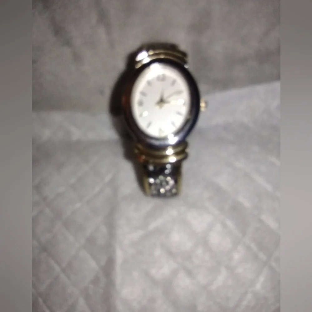 3  Fashion Cuff Bracelet Style Ladies Watches